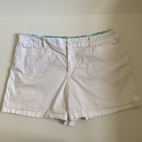 St. John's Bay Women's Classic White Walking Shorts Size 16P Cotton Blend - Picture 1 of 12